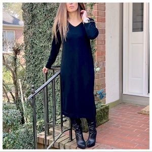 Trish Fabulous Vneck Midi viscose blend sweater from Italy